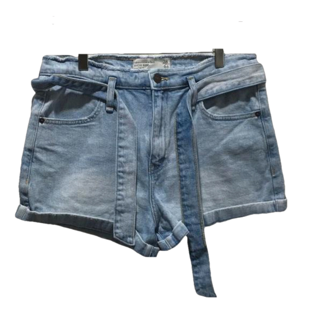 Abercrombie and Fitch jean shorts size 28/6r GUC..